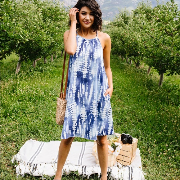 NEW Blue Tie Dye A Line Halter Dress w/ pockets XL - Picture 2 of 7